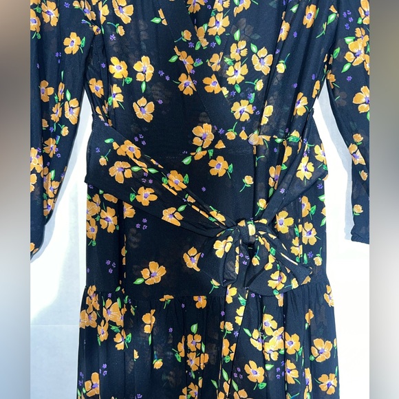 Cabi Wrap Dress Floral Pattern Black Style #5945 Size Small - Picture 4 of 12